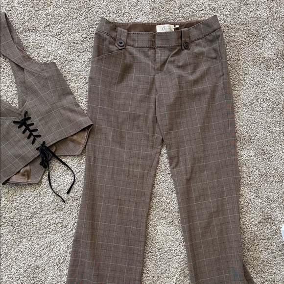 GUESS Brown Plaid Boot-Cut Pants with Matching Corset back Vest - Picture 7 of 10
